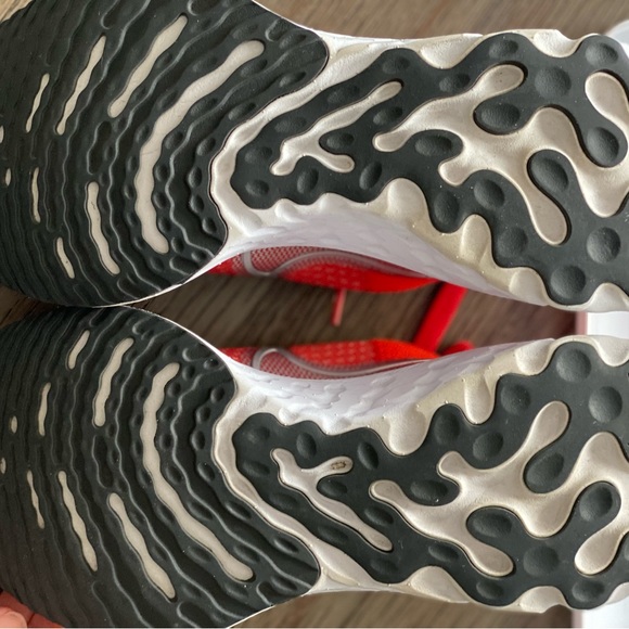 Nike infinity react - Picture 3 of 3